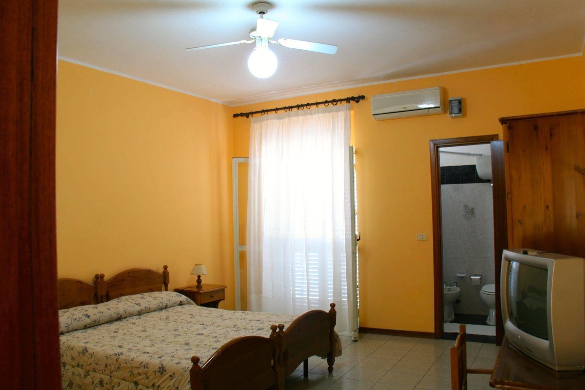 Hotel La Perla Tropea Εξωτερικό φωτογραφία